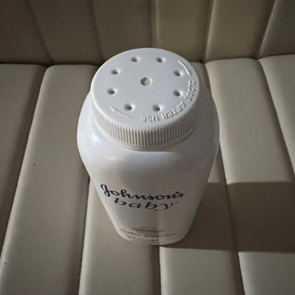 Vtg 1994 Johnson's Baby Powder with Talc 15 oz Bottle Sealed & Full